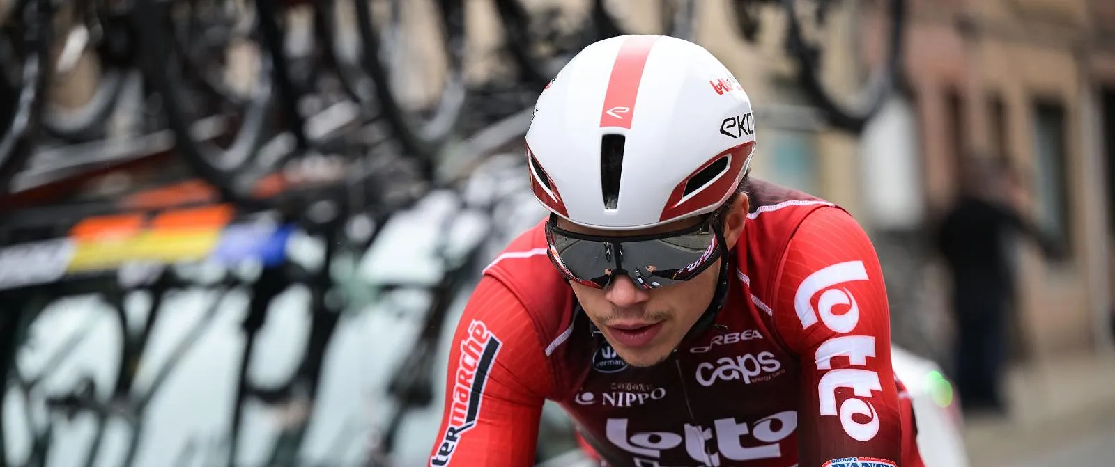 Arnaud De Lie aan de zijde van Remco Evenepoel? Lotto dreigt zijn kopman te verliezen! - Circus Daily