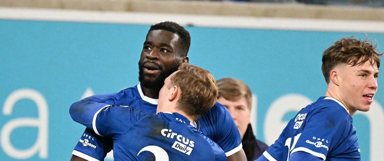 Pro League: AA Gent herovert vijfde plaats dankzij zege tegen Zulte Waregem (2-0) - Circus Daily