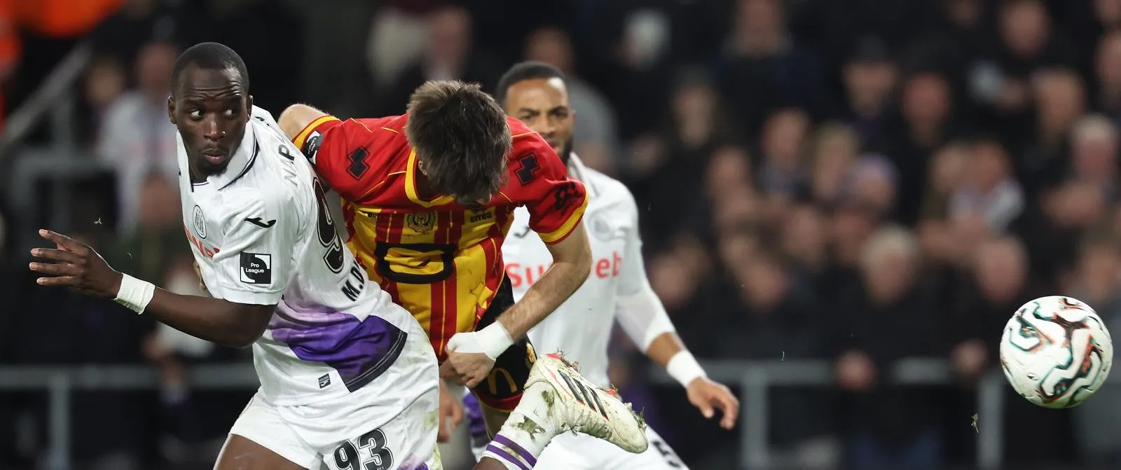 Moussa Diarra over zijn toekomst bij Anderlecht: “Mijn hoofd is voorlopig hier” (video) - Circus Daily