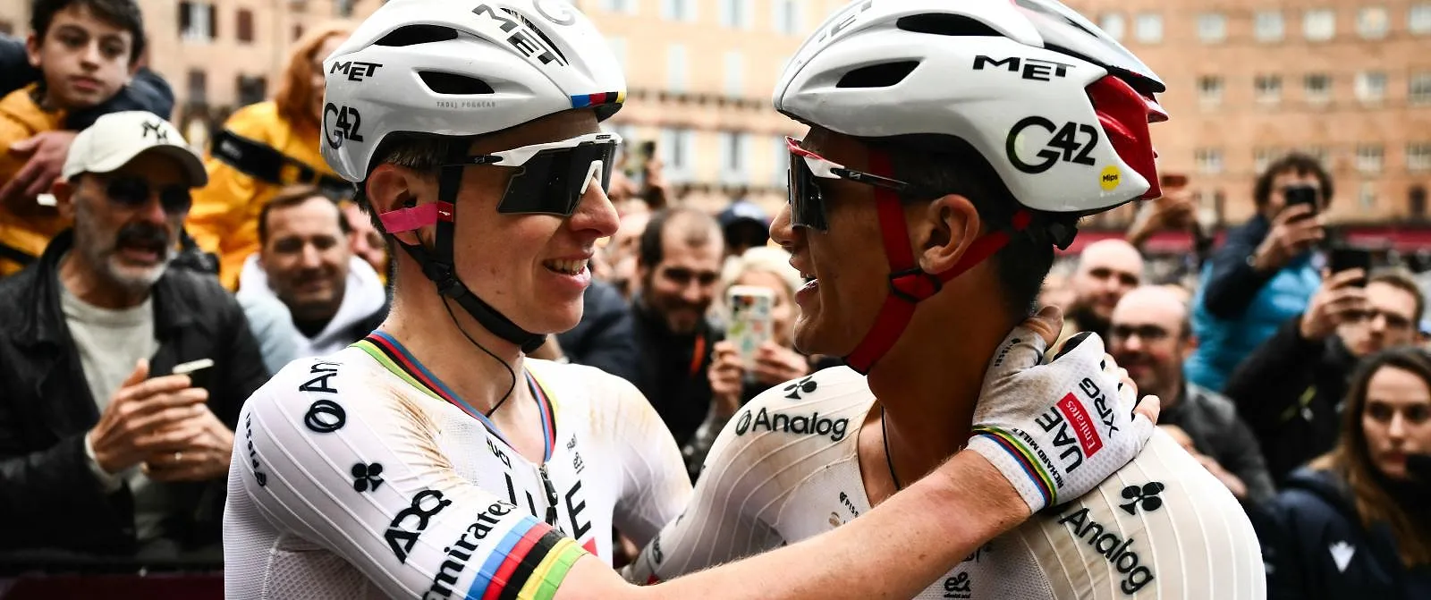 Een ware armada: het indrukwekkende team dat Pogacar zal begeleiden tijdens Milaan-Sanremo! - Belga