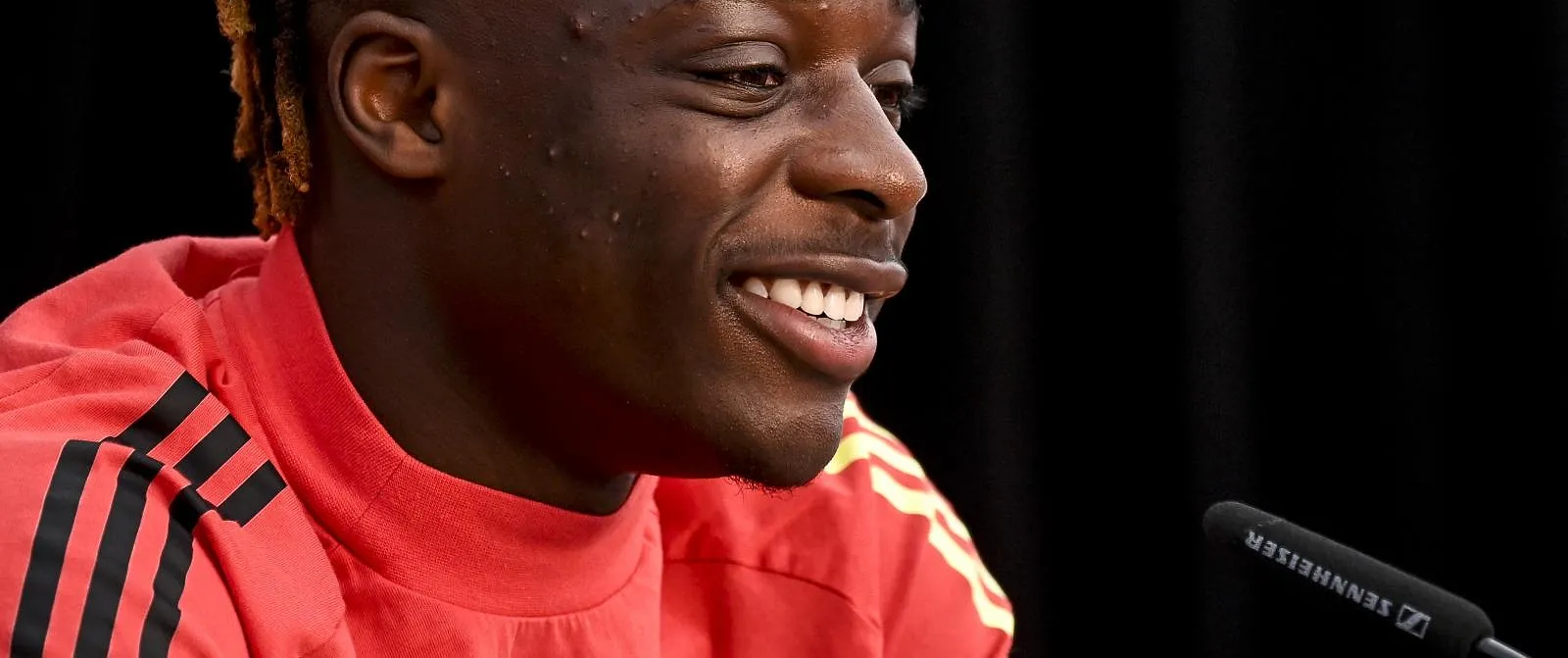 “Ik zal doen wat er van mij verwacht wordt”: Jérémy Doku spreekt zich uit over zijn nieuwe status bij België - Circus Daily