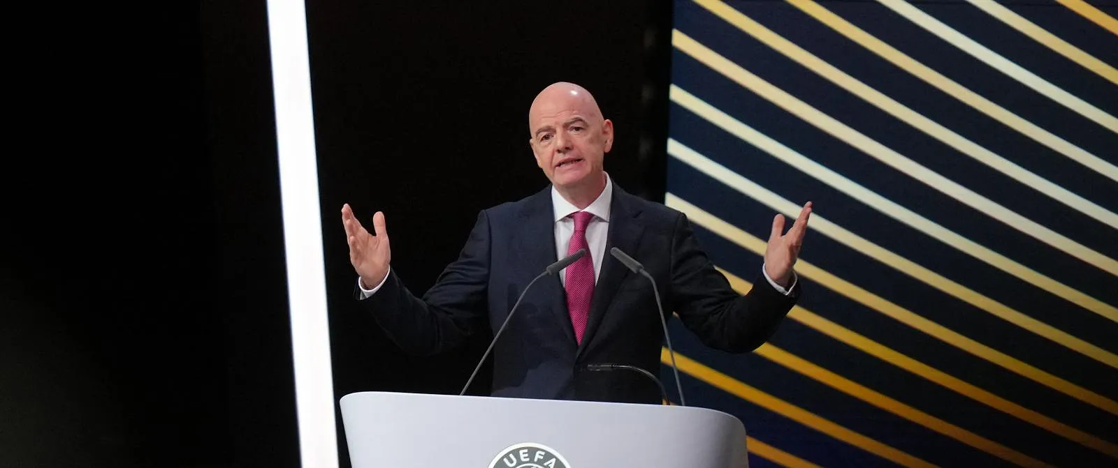 FIFA-voorzitter Infantino wil dat WK zoals gepland doorgaat - Belga