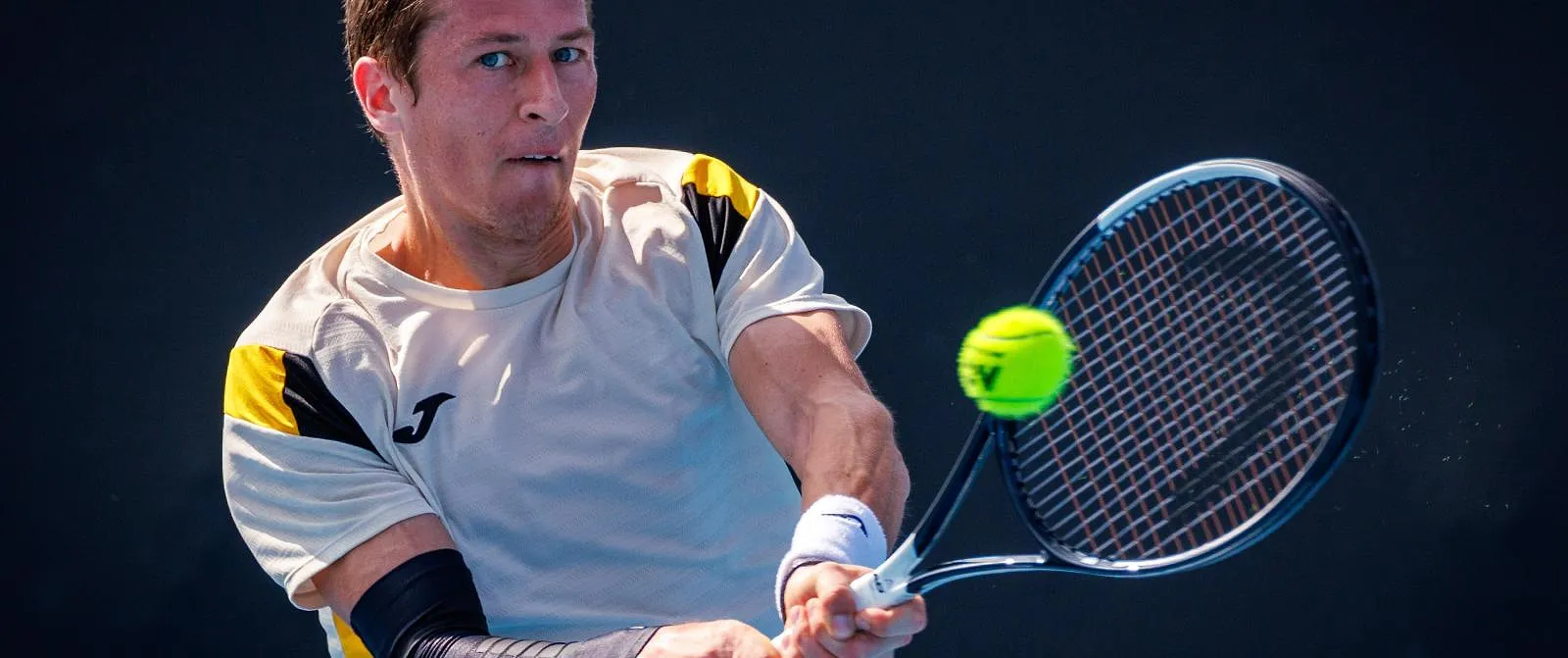 Challenger van Murcia: in een 100% Belgisch duel haalt Kimmer Coppejans het van Gilles-Arnaud Bailly en stoot hij door naar de halve finales - Belga