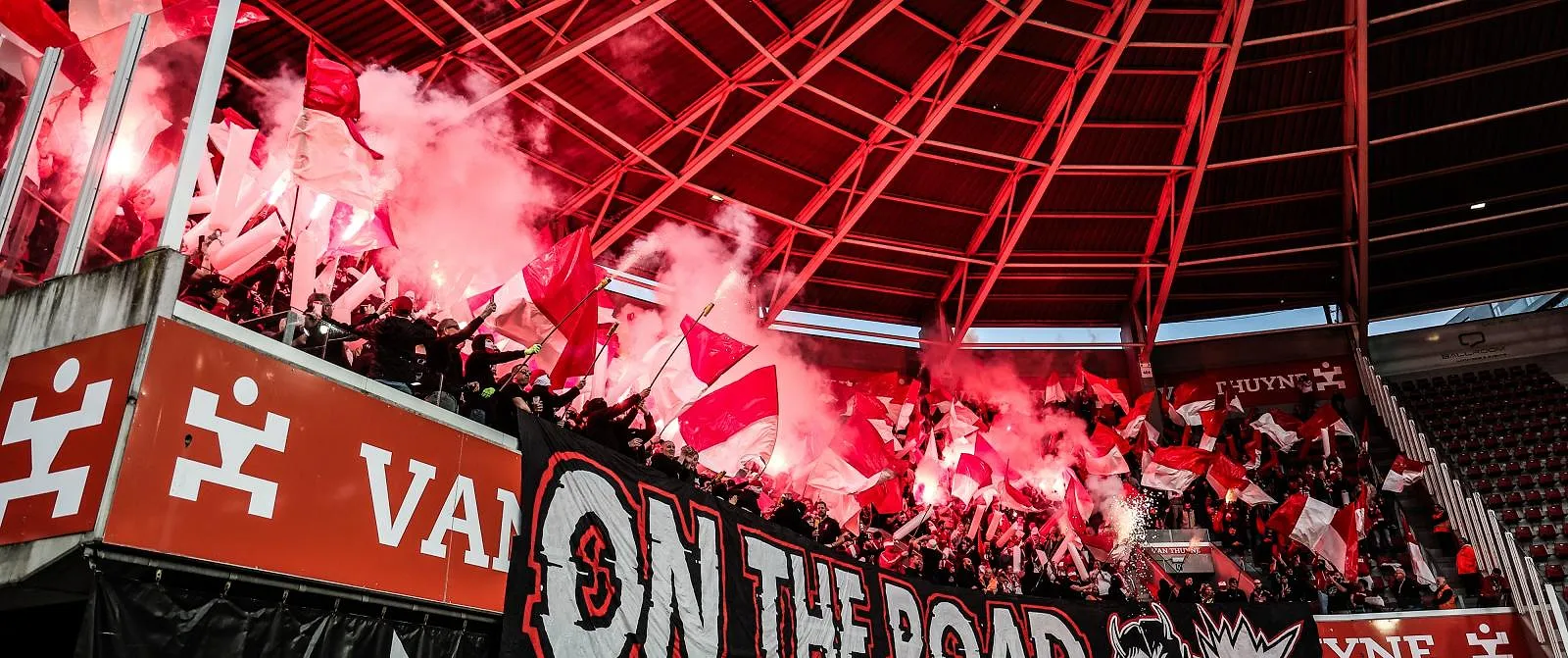 Standard trekt zonder supporters naar Leuven voor de opener van de Europe Playoffs - Circus Daily