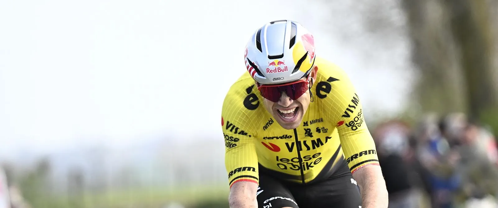 Wout van Aert kan solo nét niet afronden : « Koers was 150 meter te lang » - Belga