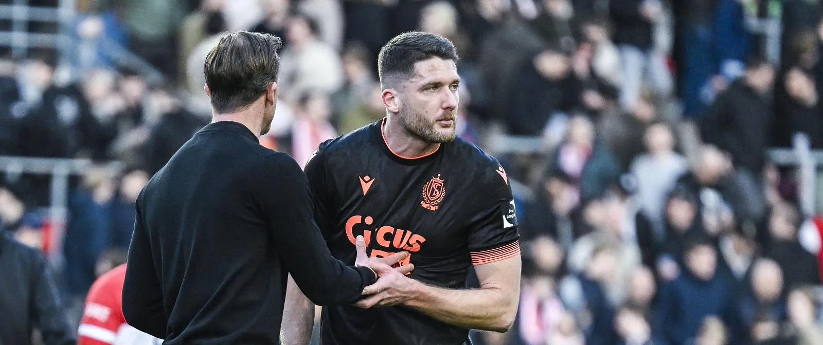 Vier spelers aan de kant geschoven, Vincent Euvrard maakt keuzes met het oog op volgend seizoen : « Moeilijke beslissingen » - Circus Daily