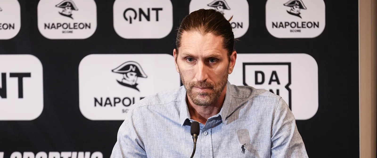 “We moeten een schokeffect teweegbrengen”: Nicolas Frutos legt uit waarom Charleroi afscheid neemt van Hans Cornelis - Circus Daily