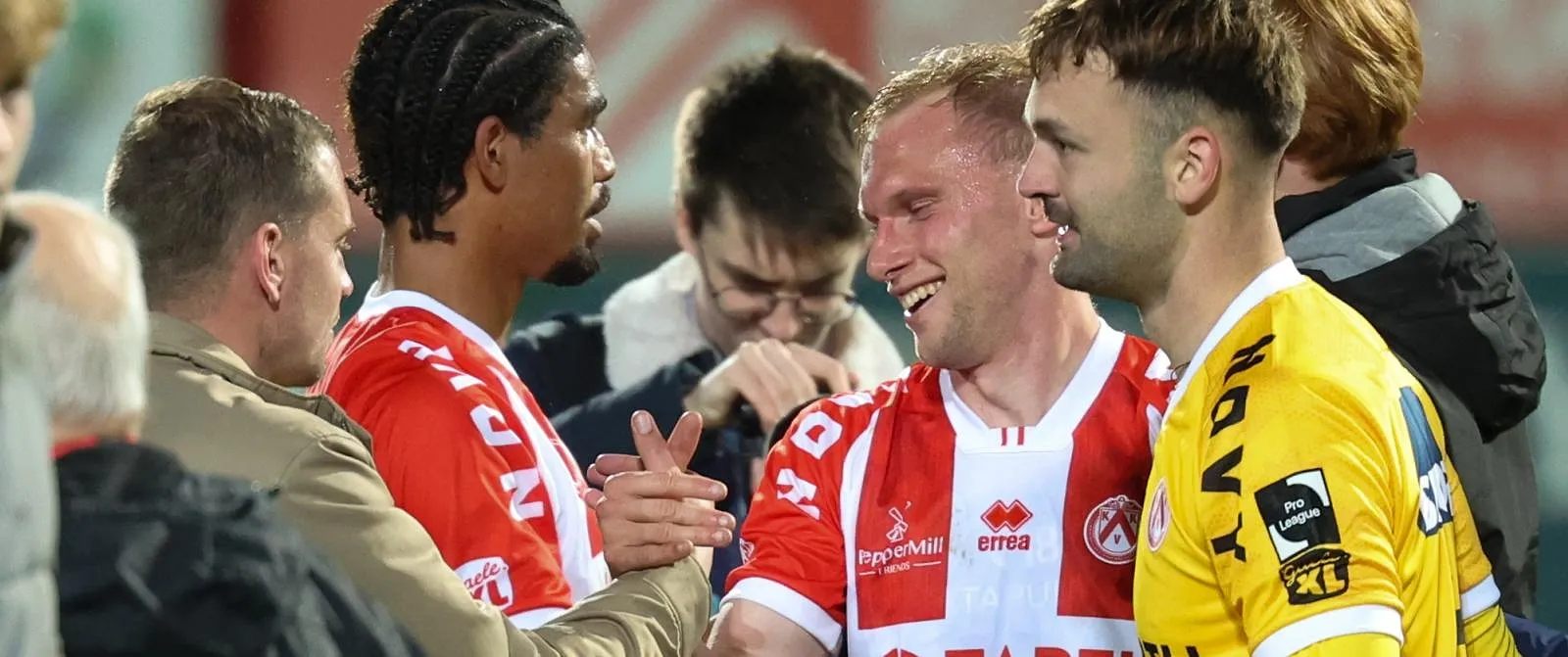 Zonder te spelen: Kortrijk officieel gepromoveerd naar de Pro League - Circus Daily
