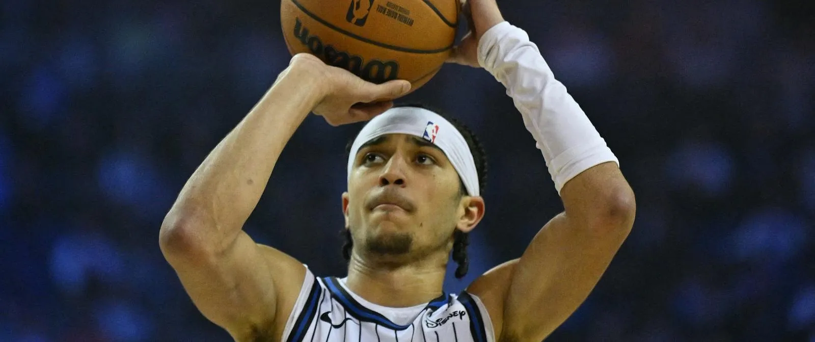 NBA : Phoenix klopt Warriors en treft Oklahoma met Mitchell in PO’s, ook Orlando door - Belga