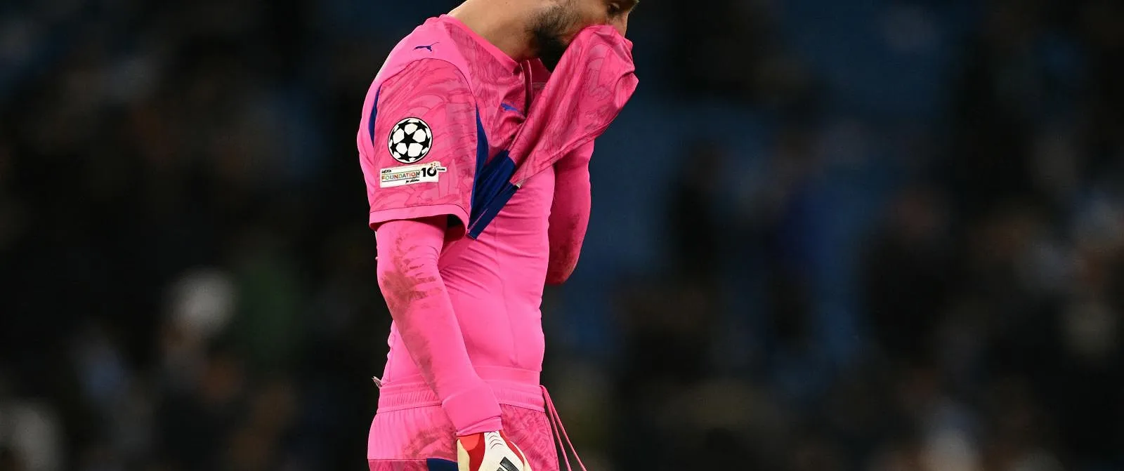 Ongelooflijk: enorme blunder van Gianluigi Donnarumma brengt Arsenal weer in de match - Circus Daily