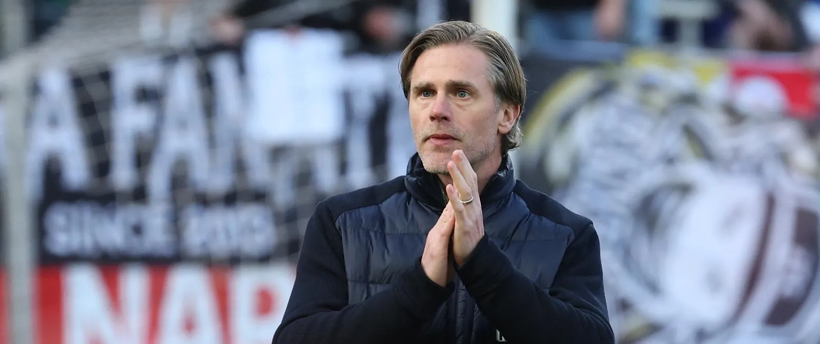 De waarheid van Cornelis na zijn vertrek bij Charleroi: “Mijn ontslag? Dat was een beetje paniek” - Circus Daily