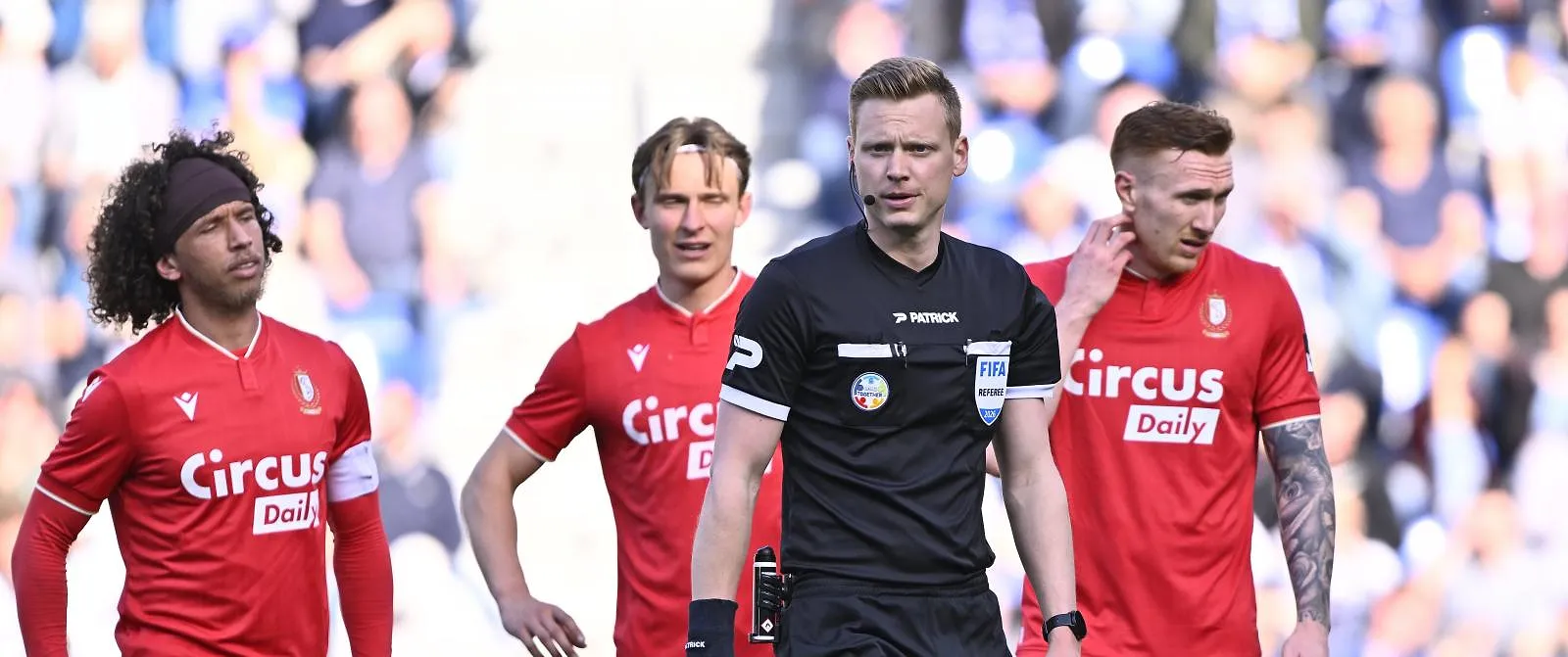 Pro League: Standard sleept in de slotminuten gelijkspel uit de brand tegen Genk (1-1) - Circus Daily