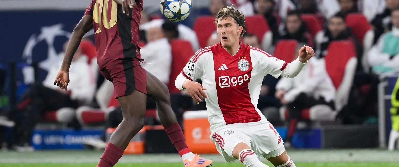 « Ik zie hem wel in Spanje spelen »: Nederlandse analisten voorspellen de toekomst van sensatie Mika Godts - Circus Daily