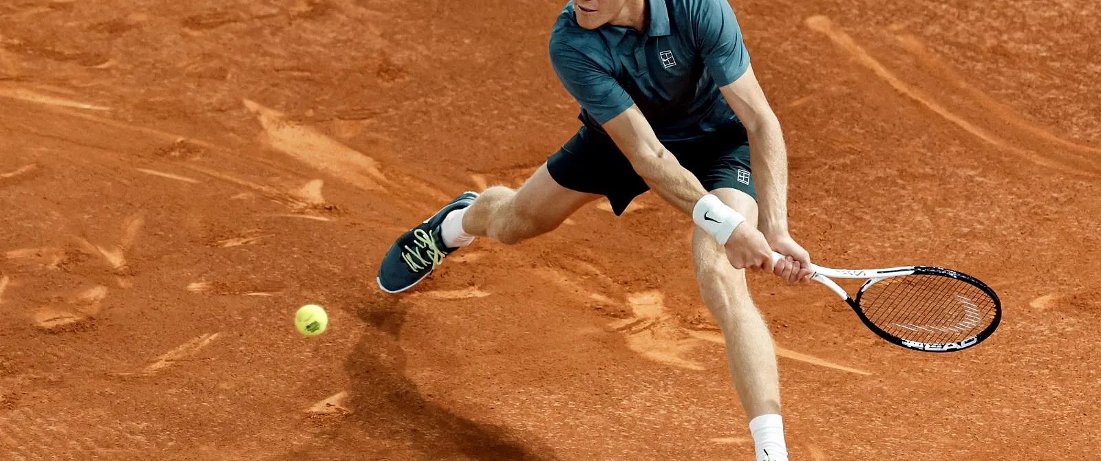 ATP Madrid: Sinner trapt niet in de val Jodar en stoot door naar de halve finales - Belga