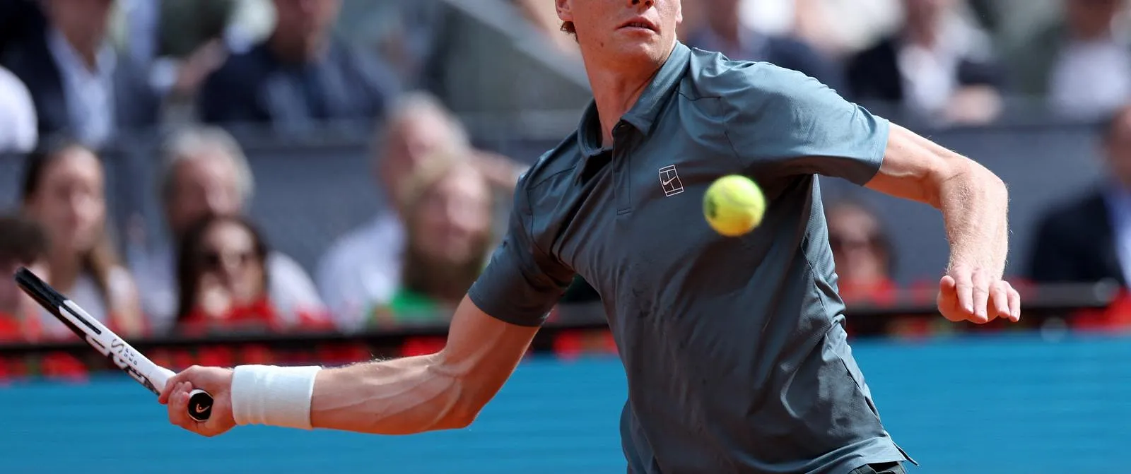 ATP Madrid: Jannik Sinner veegt Alexander Zverev van de baan in de finale en pakt zijn vijfde Masters op rij! - Belga