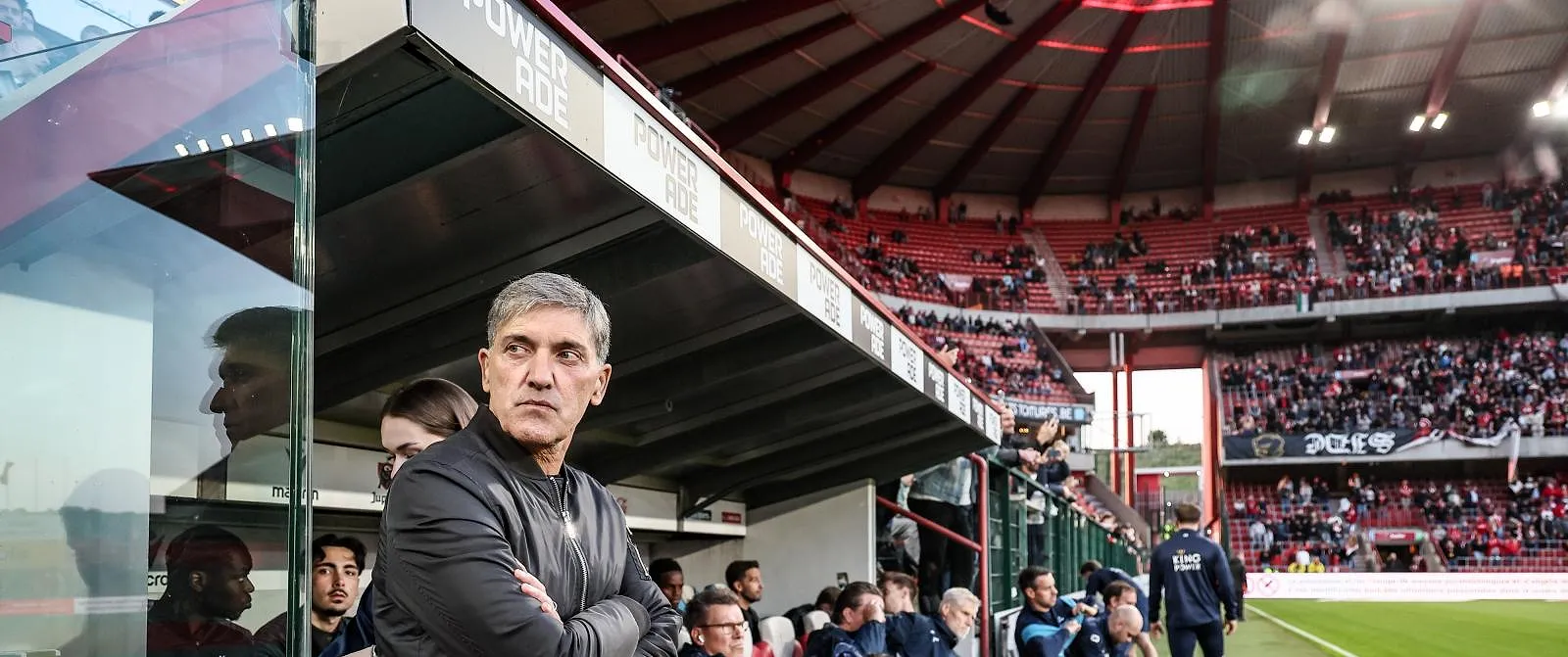 Mazzu is furieus, voor hem was het tweede doelpunt van Standard niet geldig: « Hij wordt in de rug geduwd » - Circus Daily