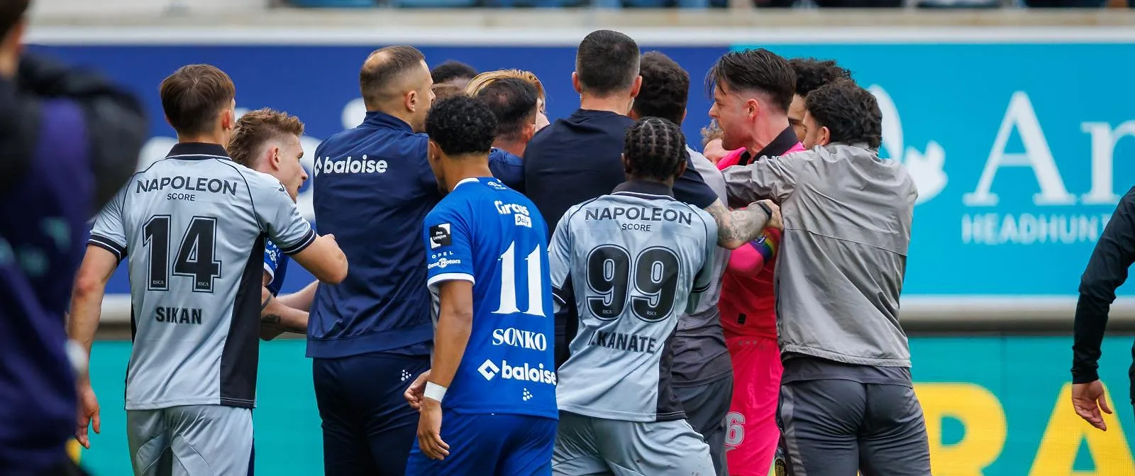 AA Gent roept op tot sportiviteit en respect na bewogen duel tegen RSC Anderlecht - Belga