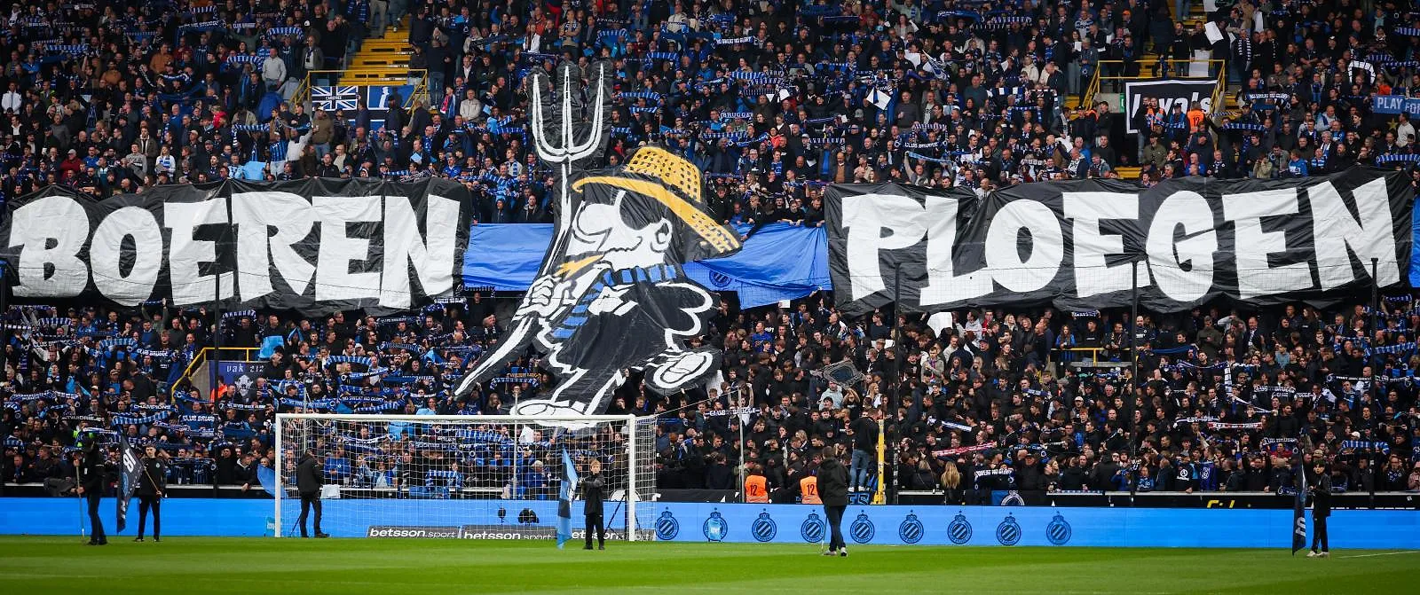 Schandaal in Brugge: supporter brengt nazi-groet richting Union-vak - Circus Daily