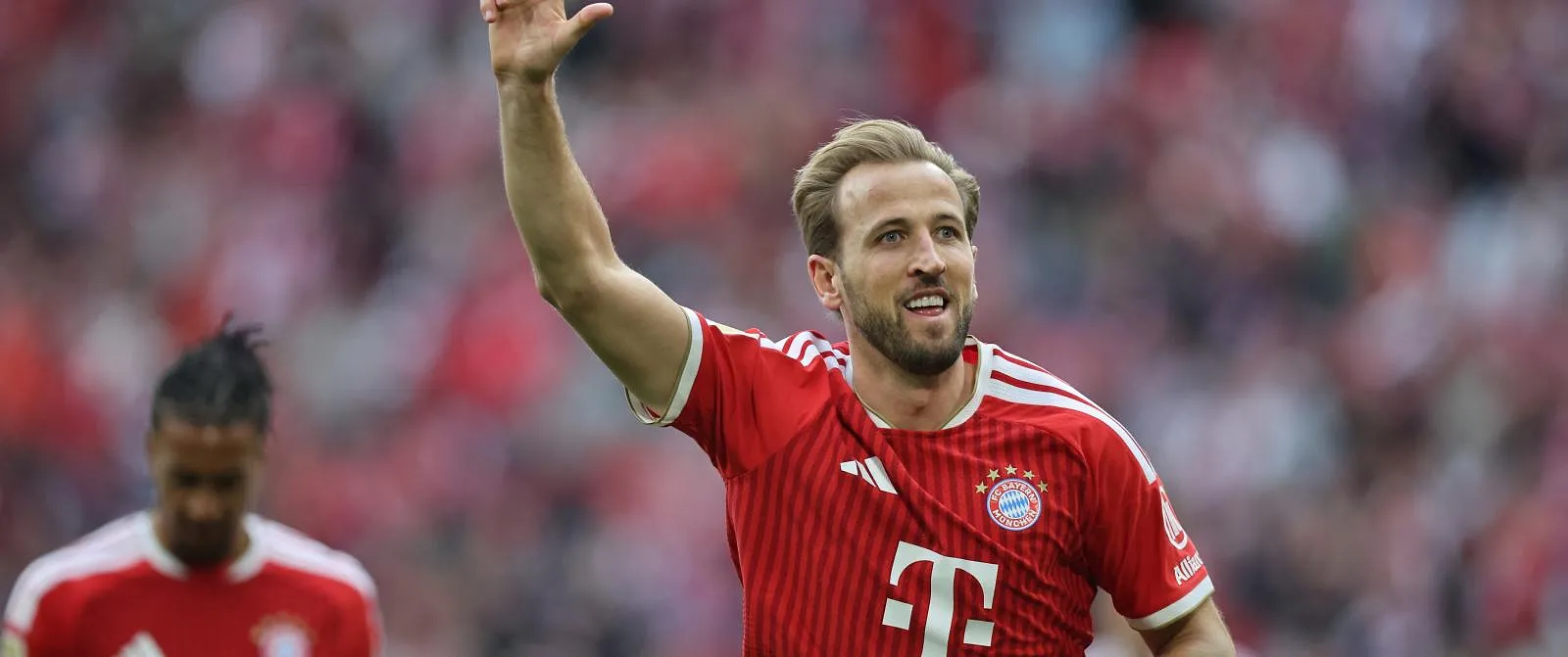 Barça denkt aan Harry Kane als opvolger van Robert Lewandowski ! - Circus Daily