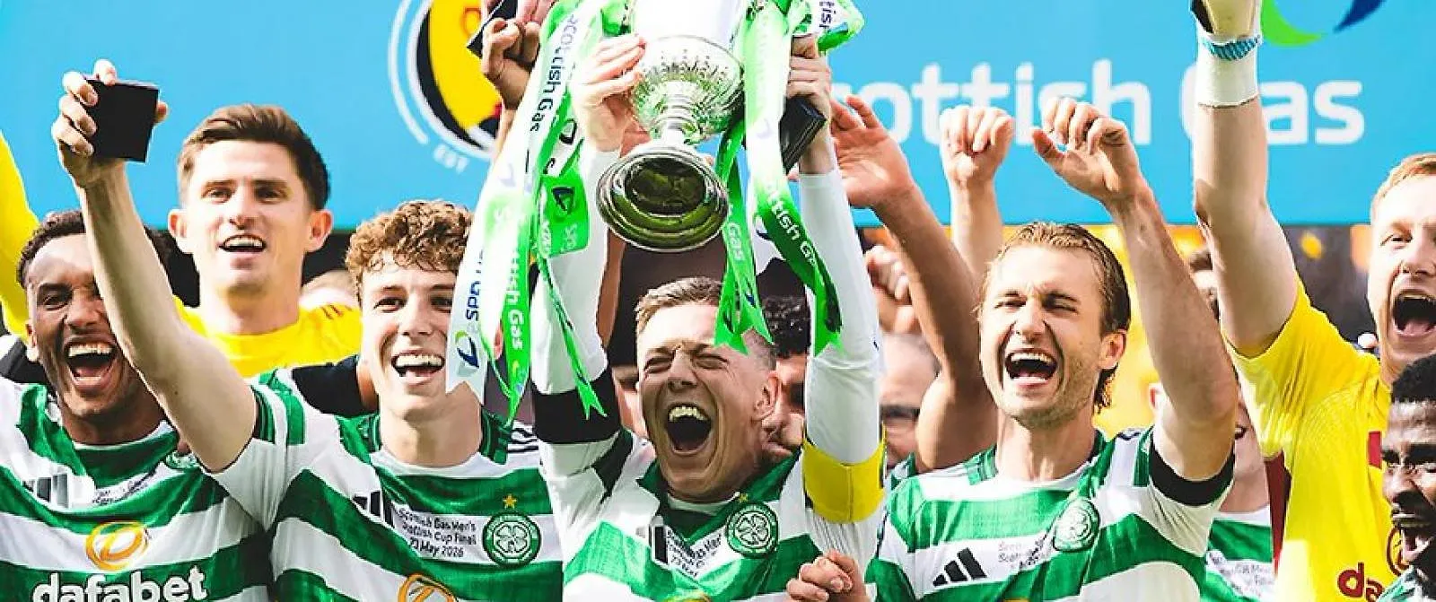 Na de titel in het kampioenschap heeft Celtic FC ook de Schotse beker veroverd ! - Circus Daily