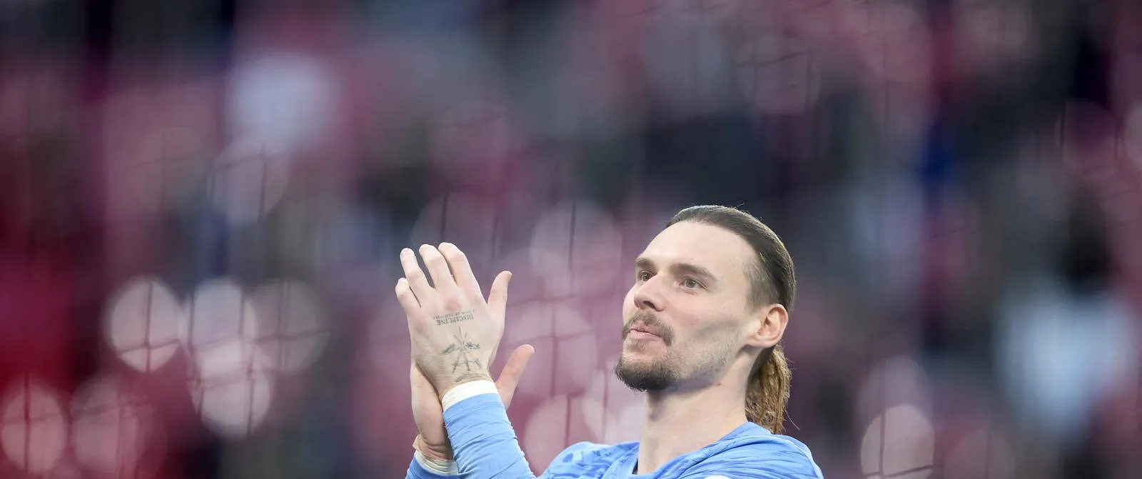 Na overleg met Leipzig wordt Vandevoordt niet de vierde keeper van de Duivels op het WK - Circus Daily