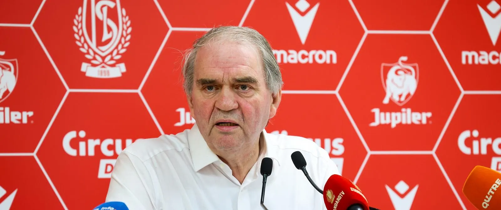 Standard-Charleroi : Pierre François kondigt combiregeling en weverbod aan voor volgend seizoen - Circus Daily