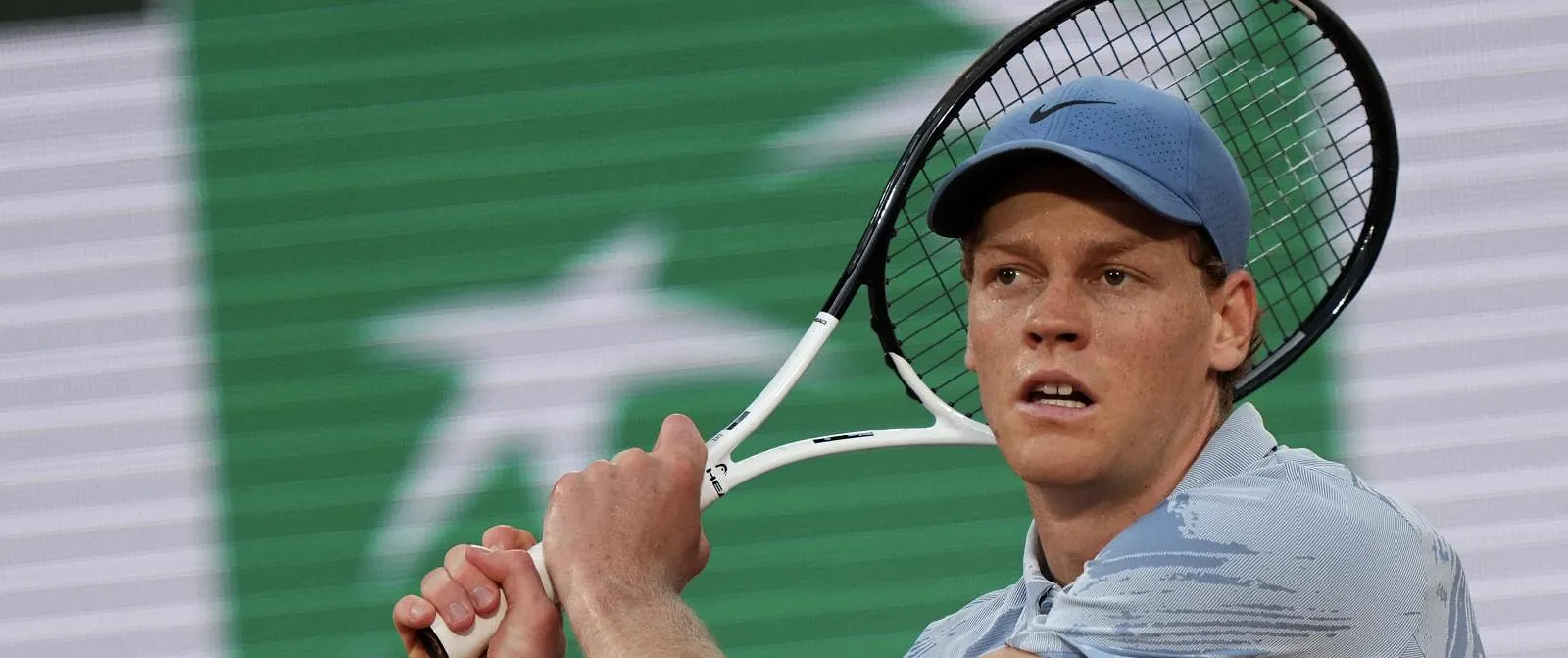 Jannik Sinner wandelt moeiteloos door de eerste ronde van Roland Garros - Circus Daily