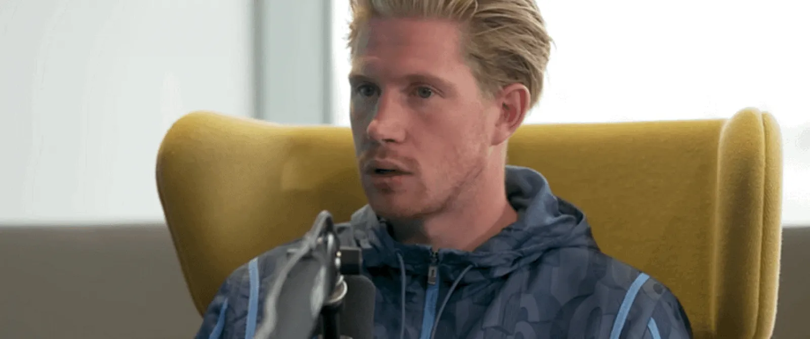 “Ik kijk ernaar uit, ik voel geen enkele stress” : Kevin De Bruyne ontspannen twee weken voor het WK ! - Circus Daily