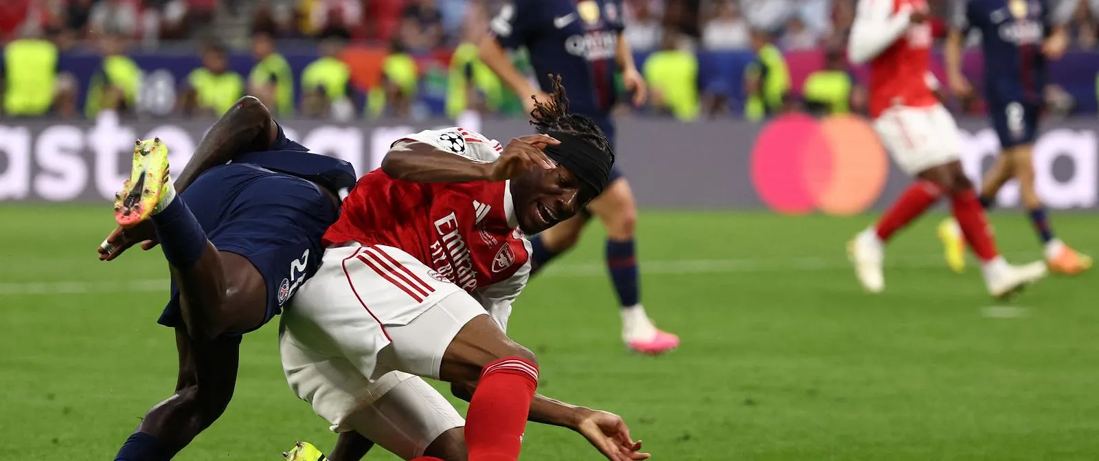 Grote polemiek : was het overtreding op Madueke en penalty voor Arsenal in de Champions League-finale ? - Circus Daily