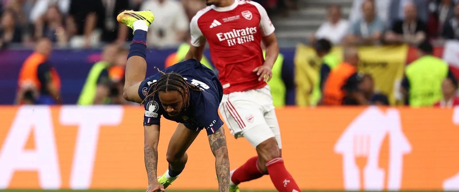 Grote ongerustheid in Frankrijk : William Saliba dreigt het WK te missen ! - Circus Daily