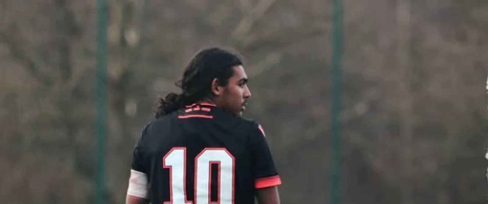 Standard dreigt een van zijn grootste talenten te verliezen : hoe staat het met de contractverlenging van Ilian Hadidi ? - Tom Oliver