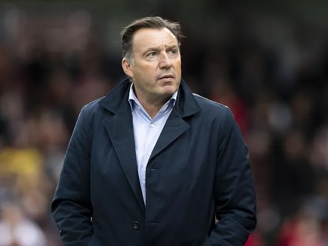 Marc Wilmots wil een gemotiveerd Standard in PO2 : « 75 % van de kern blijft volgend seizoen, iedereen moet betrokken zijn »