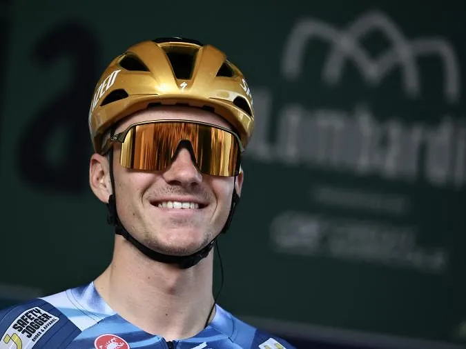 Geen Giro of Ronde van Vlaanderen voor Evenepoel: hij richt zich op de Tour de France naast Lipowitz en Roglic - Marco BERTORELLO / AFP