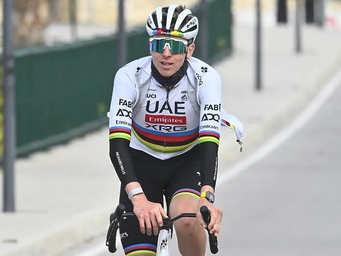 Tadej Pogačar kijkt vol vertrouwen uit naar 2026: «Ik ben niet bang voor Evenepoel en Lipowitz»