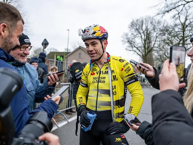 «Ik dacht dat ik een felle strijd kon ontketenen»: Van Aert voelde zich in topvorm maandag