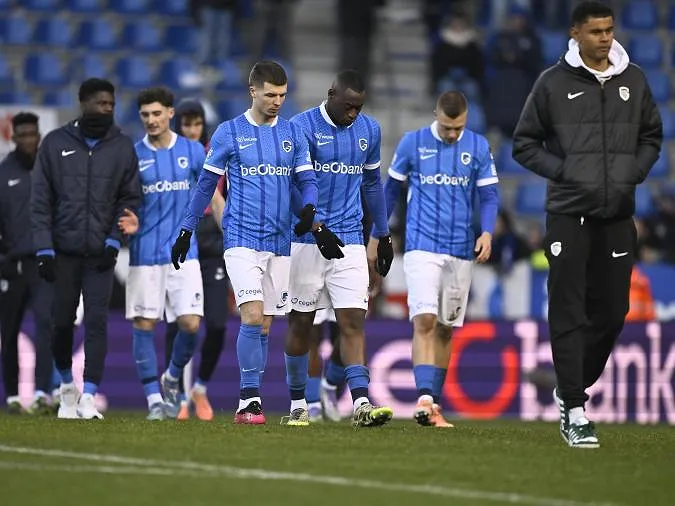 «UEFA heeft de beslissing goedgekeurd»: Lawrence Visser had gelijk om geen hands te fluiten bij Genk-Brugge