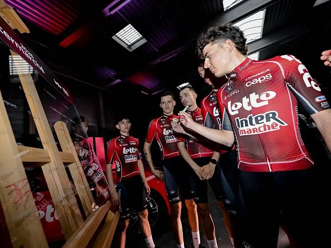 Jarno Widar kijkt uit naar profdebuut: « Mijn droom is al uitgekomen »