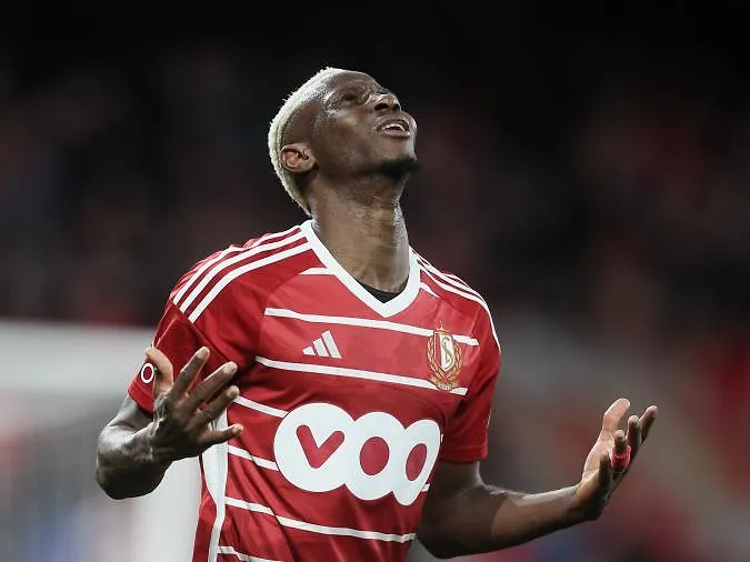 Moussa Djenepo stelt gerust: ex-Standard-speler veilig vertrokken uit Iran