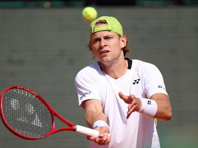 ATP München : Zizou Bergs kan geen vuist maken tegen Flavio Cobolli