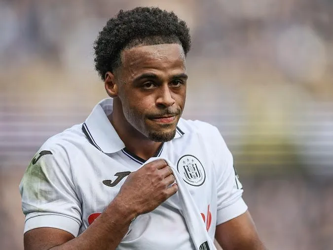 Ilay Camara haalt uit naar de Belgische voetbalbond: «Niemand heeft geprobeerd me te overtuigen om voor België te spelen»