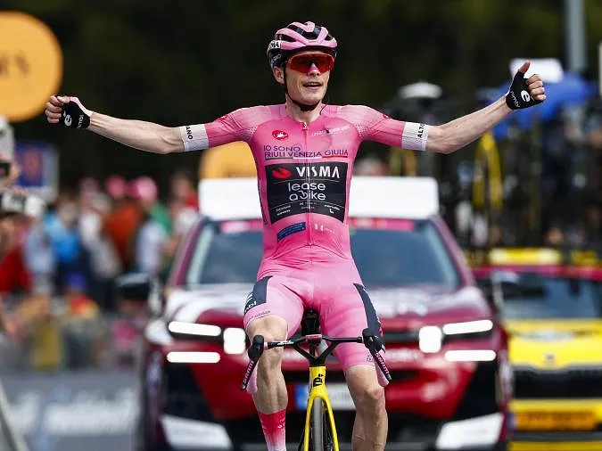 Jonas Vingegaard na zijn vierde ritzege in de Giro : “Pogacar nadoen is geen doel”