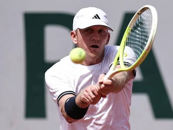« Hij heeft ons geblokkeerd op zijn telefoon » : speler in de steek gelaten door coach midden in Roland Garros !
