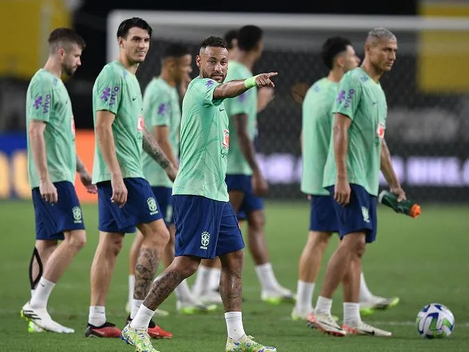 N-8 voor het Wereldkampioenschap : kan Brazilië Neymar een wereldtitel schenken ?