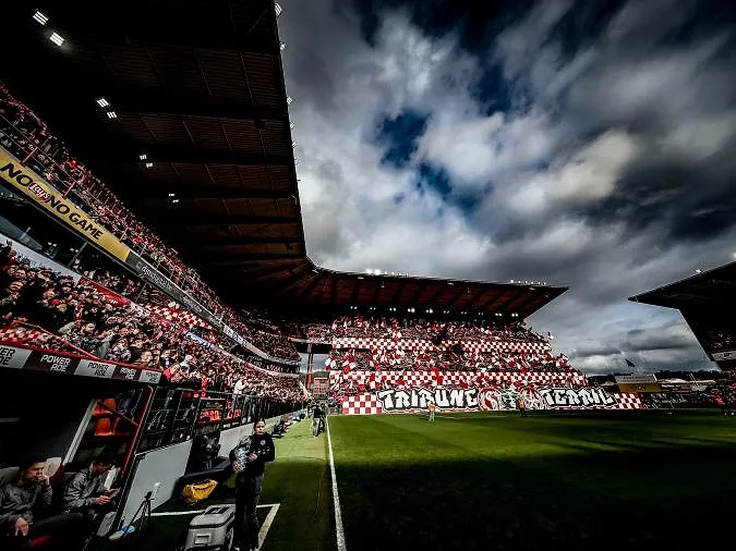 RDC – Denemarken op Sclessin : dit bedrag levert het Standard op