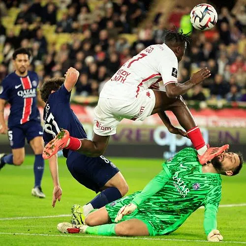 « Gezichtstrauma » : PSG moet Gianluigi Donnarumma even missen met lelijke gezichtswonde - S.HE. en Belga