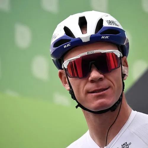 Chris Froome in het ziekenhuis na aanrijding door auto tijdens training - Circus Daily