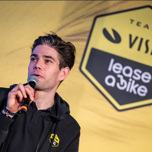 Wout van Aert geeft nieuws over zijn blessure: «Het ziet er erger uit dan het is» - Belga