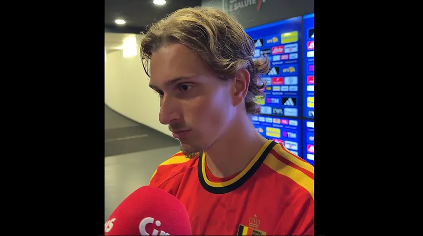 Mika Godts sur son intégration au PSG : "Les joueurs m'aident beaucoup, on me laisse le temps." - Mika Godts sur son intégration au PSG : "Les joueurs m'aident beaucoup, on me laisse le temps."