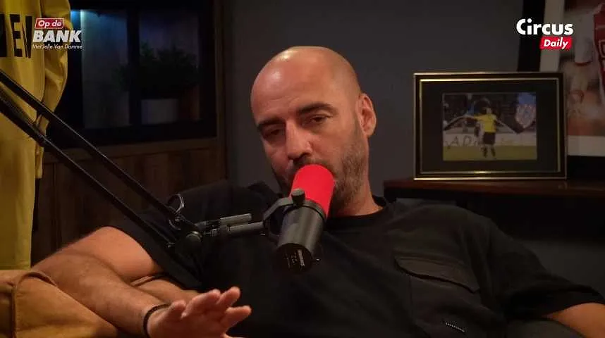 « Op De Bank » : Jelle Van Damme verwelkomt Stijn Stijnen - « Op De Bank » : Jelle Van Damme verwelkomt Stijn Stijnen