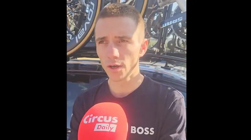 Remco Evenepoel analyse la tactique d'équipe sur la 18ème étape du Tour. - Remco Evenepoel analyse la tactique d'équipe sur la 18ème étape du Tour.